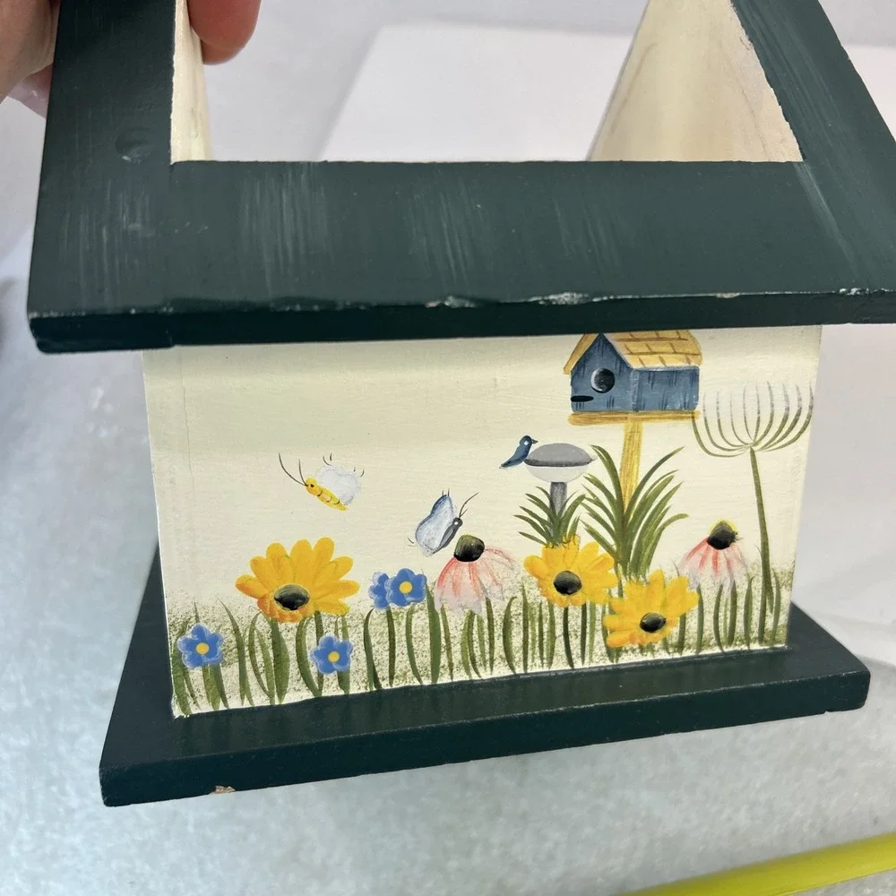 Crazy Mountain Wood Hand Painted ‎ Butterfly Flower Garden Tissue Box Decor Read
